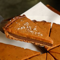 Chocolate Peanut Butter Caramel Tart 