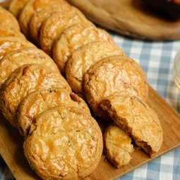 Walnut Sable Breton in Jar