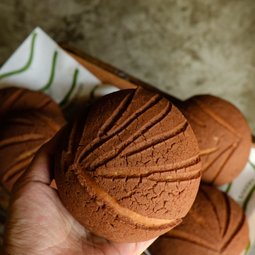 Coffee Concha with Chocolate Shell