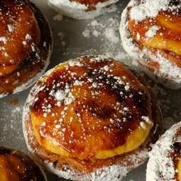 Creme Brulee Swirly Bun