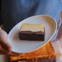 Brownie Basque Cheesecake